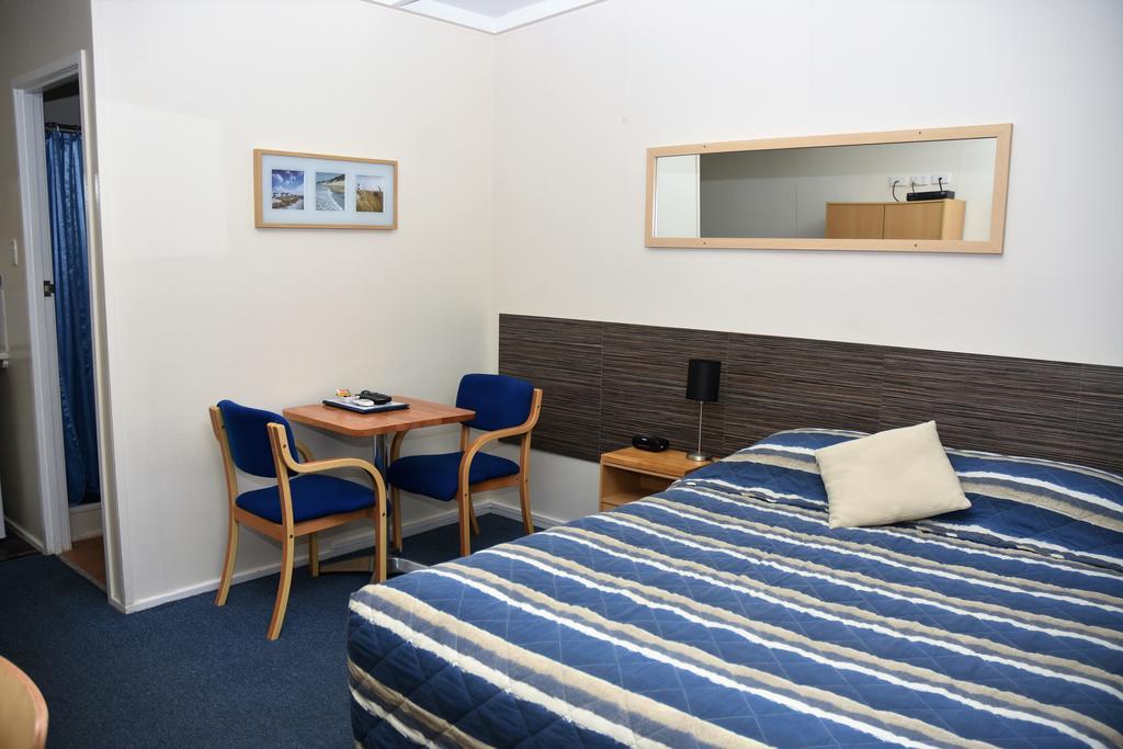 Chinchilla Motel Pokoj fotografie