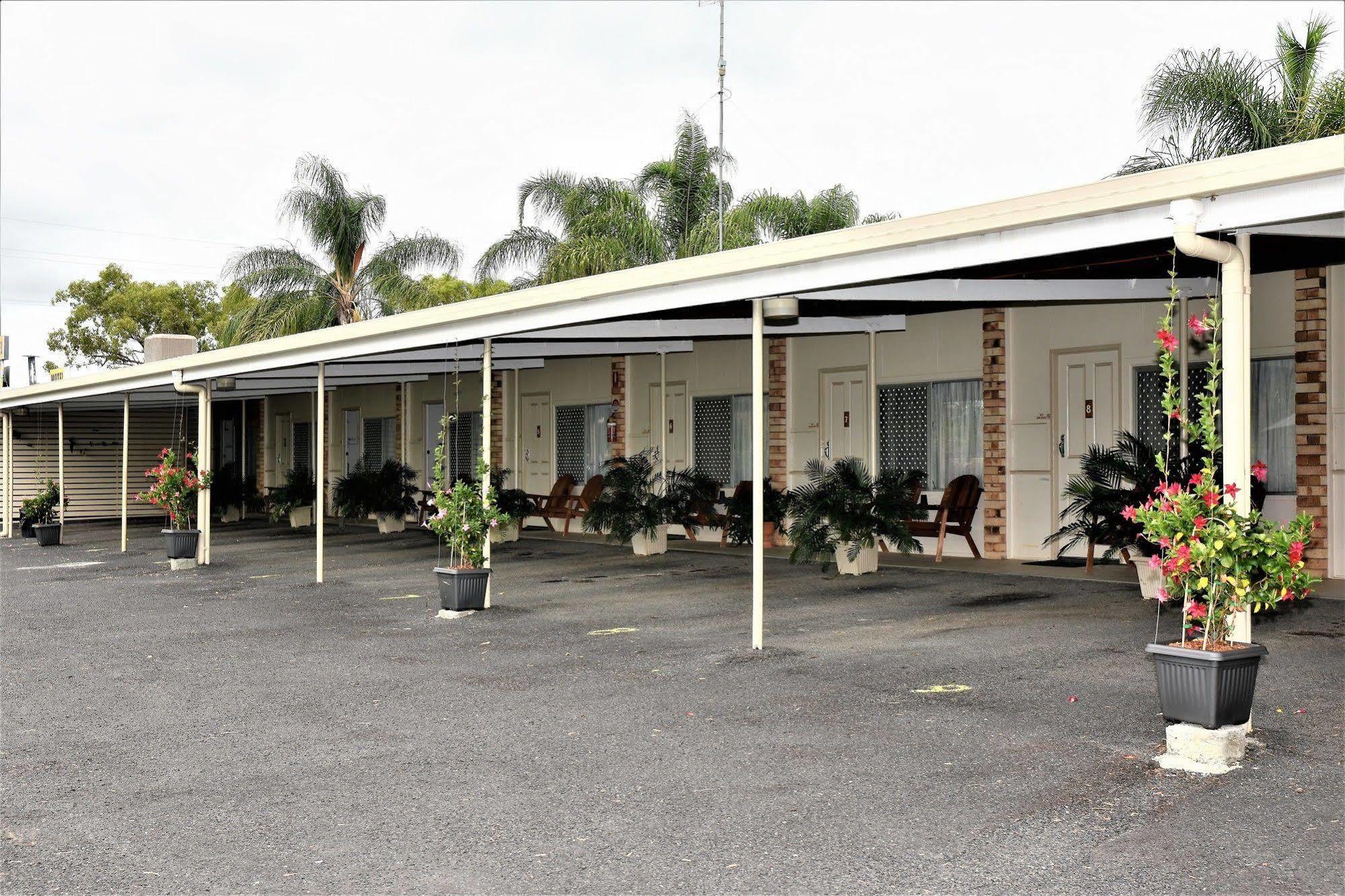 Chinchilla Motel Exteriér fotografie